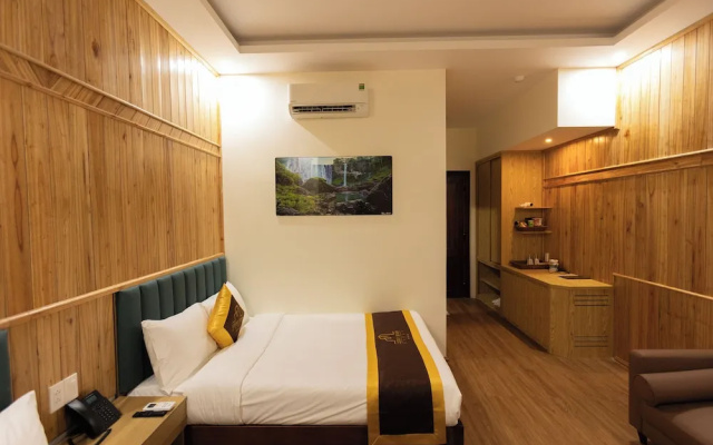 LuckyStar Hotel