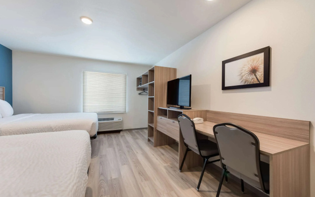 WoodSpring Suites Meridian