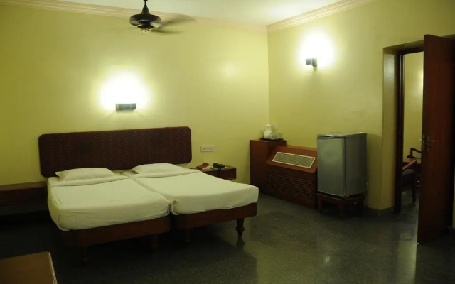 New Woodlands Hotel