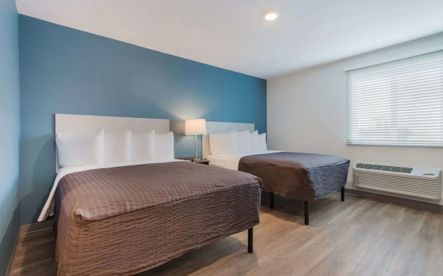 WoodSpring Suites Tamarac