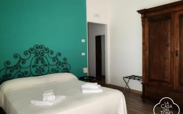 La Casa Del Tono