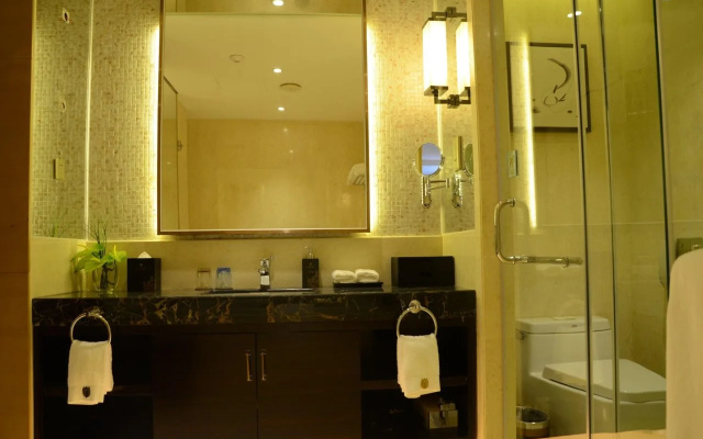 Lyhn International Hotel Chengdu
