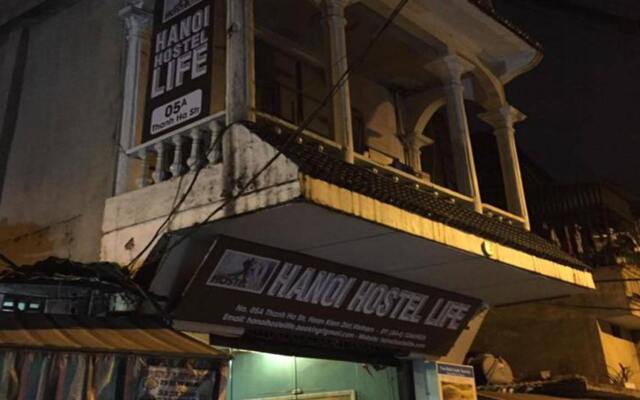 Отель Hanoi Winter Hostel Вьетнам, Ханой - отзывы, цены и фото номеров - забронировать отель Hanoi Winter Hostel онлайн вид на фасад