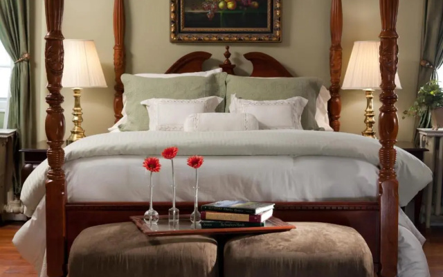 The Estate at Meander