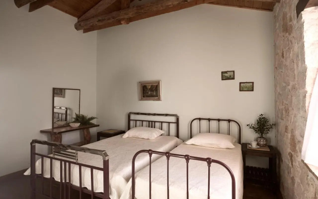 Vafias Traditional Villas