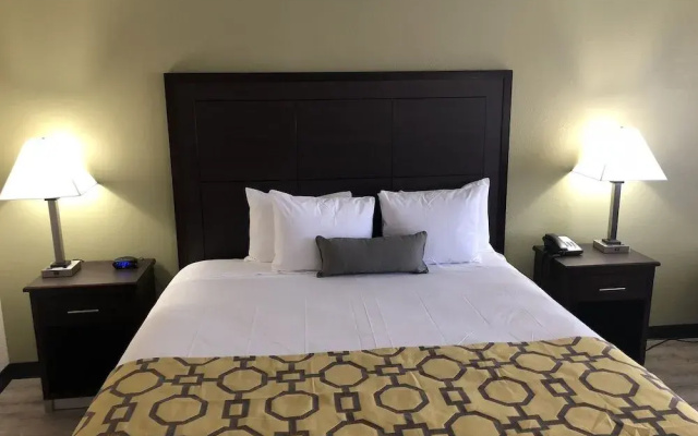 Baymont by Wyndham Phoenix I-10 near 51st Ave
