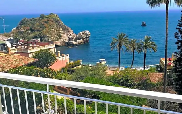 A Due Passi Dal Mare