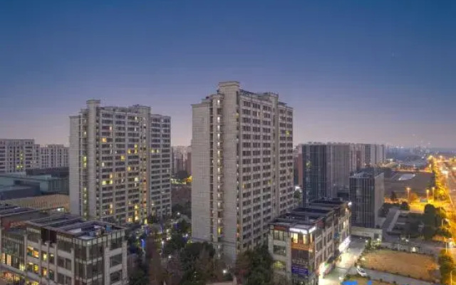 CitiGO HOUSE Senlan Zhouhai Road Metro Station Sunland Shanghai