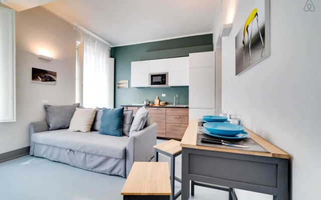 Stylish 1 Bed Flat Very Close to Colosseum