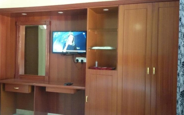 Serapis Hotel
