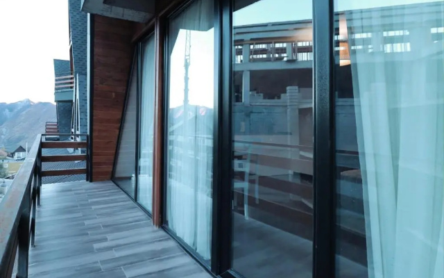 Joli s 2BR Apartment in Marshall project