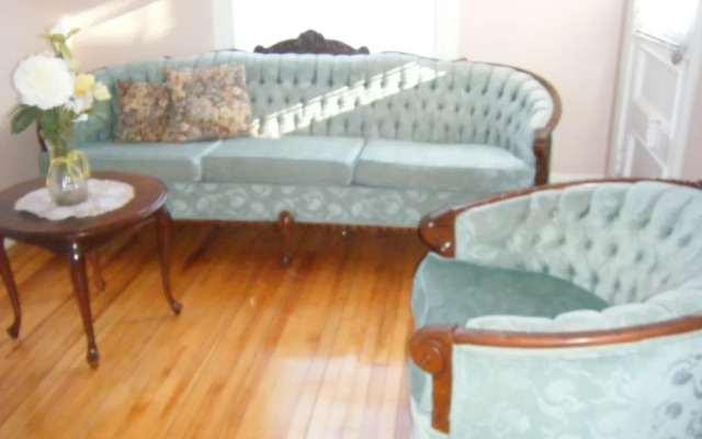 Glory Guest Suites, Downtown Moncton