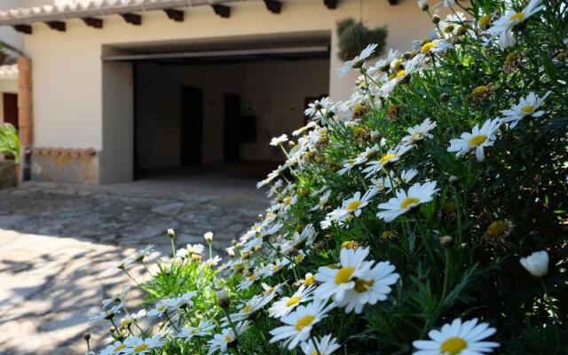 Отель Villa Carmen вид на фасад