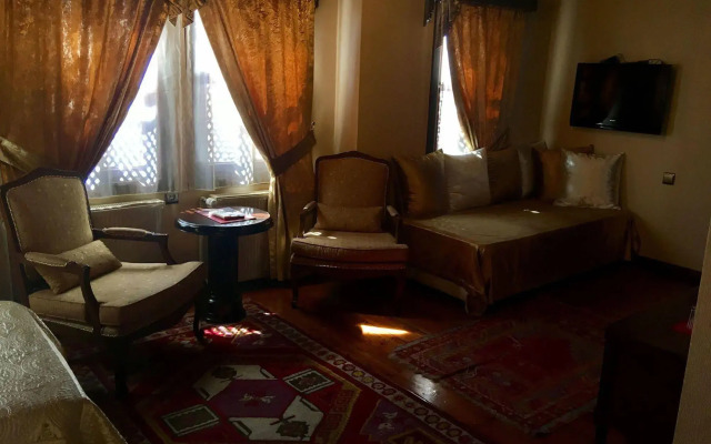 Angora House Hotel