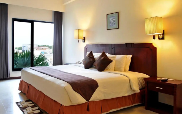 The Sun Hotel Sidoarjo