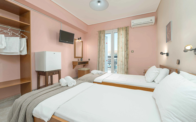 Must Hotel