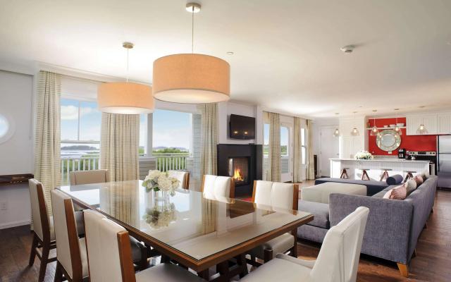 Inn By The Sea