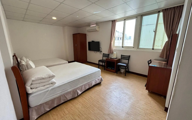Chantai Hotel