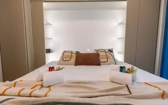 Comfortable 2 Bedroom Apartment With Sea-view