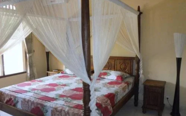 Ombak Putih Bungalows