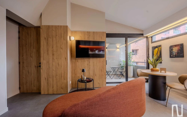 NOK Cozy 1BR Retreat With Terrace at Bogota