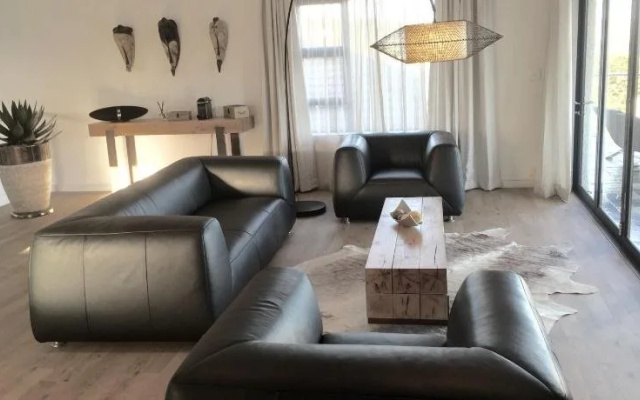 Cambalala Guest House