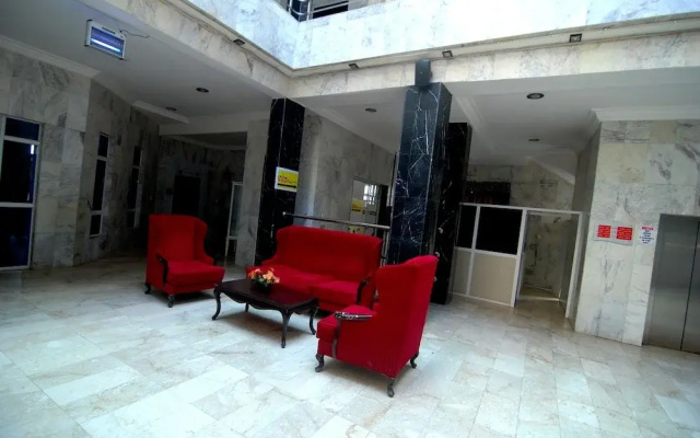 Emirates International Hotel & Suites