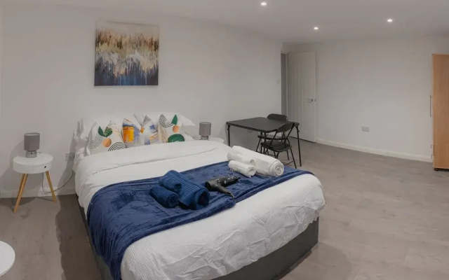 Modern two Bedroom Flat in Leicester City Center