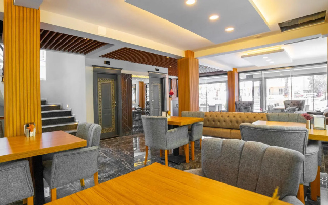 Kafkas Hotel
