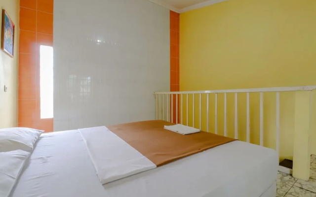Hotel Kayu Manis by Zuzu