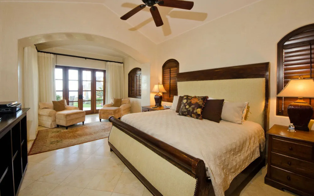 Villa Las Arenas by Cabo Villas