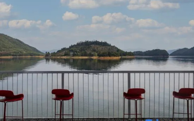 Qingjing Qiandao Lake Hostel