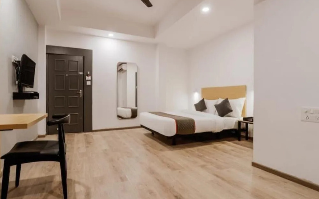 Hotel Satya Townhouse