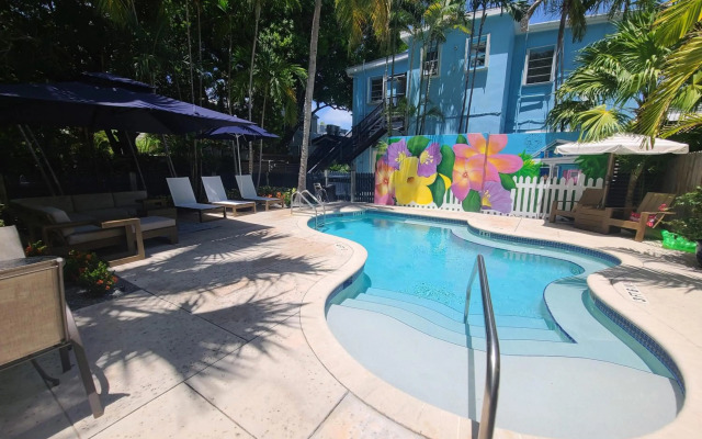 Duval Street Suite with pool