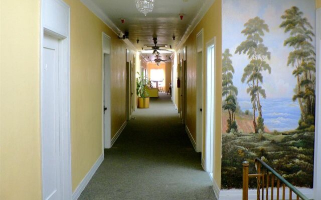 Hotel del Flores вид на фасад
