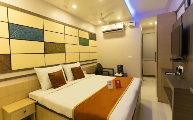 Tanvi Grand by OYO Rooms