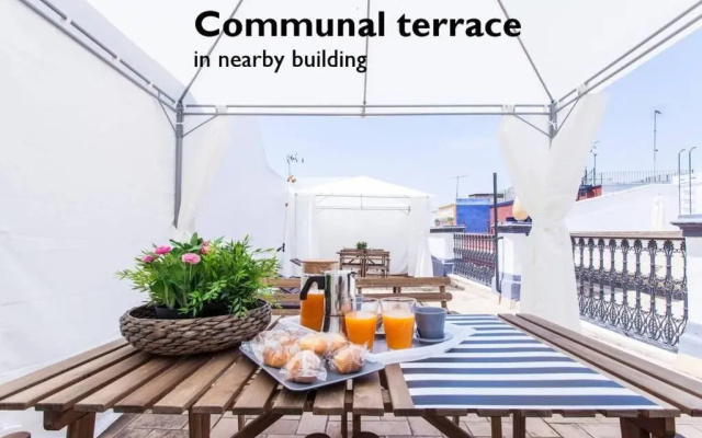 Hostly Rivero 2B Center-Fibre-communal terrace-Parking Optional-CLess