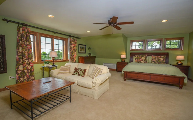 Mountainlair 5 Bedroom House