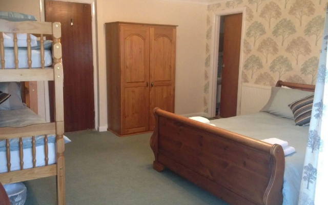 Pine Lodge Hotel