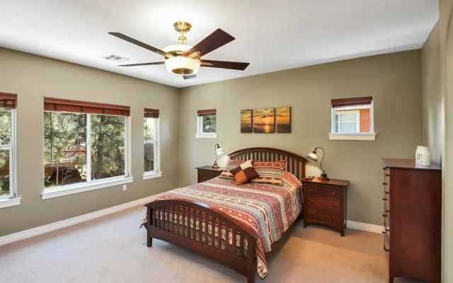Ponderosa Pineview