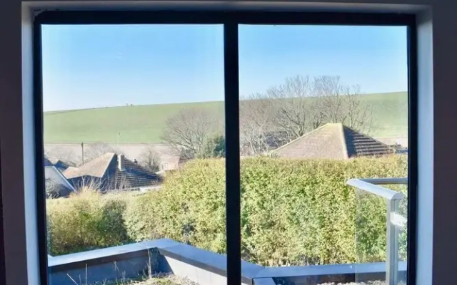 Modern 3 Bedroom House With Stunning Views
