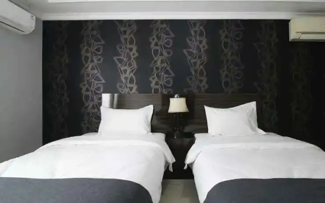 Alviry Garden BSD