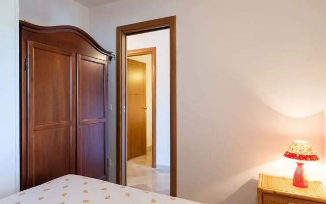Alluring Villa in Ostuni With Swimming Pool
