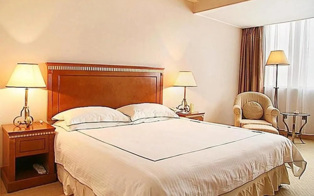 Jinlun Hotel