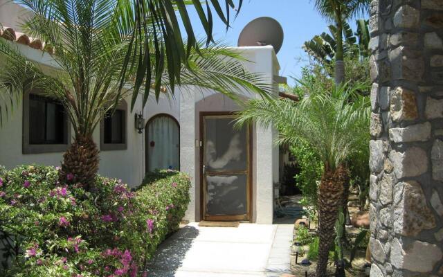 Отель Villa Sun Guadalupe вид на фасад