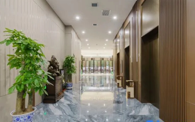 Yan'an Nanlin Hongyue International Hotel