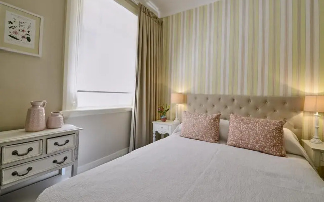 The Russell Boutique Hotel