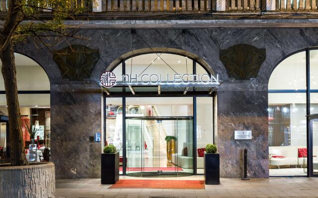 Отель NH Collection Brussels Centre вид на фасад