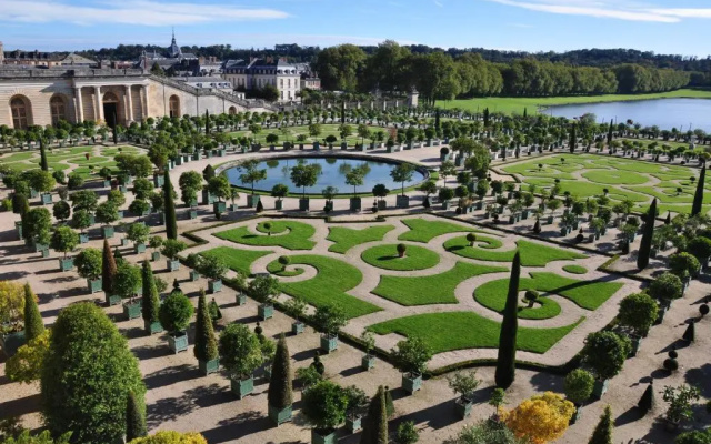 LEscapade Versaillaise