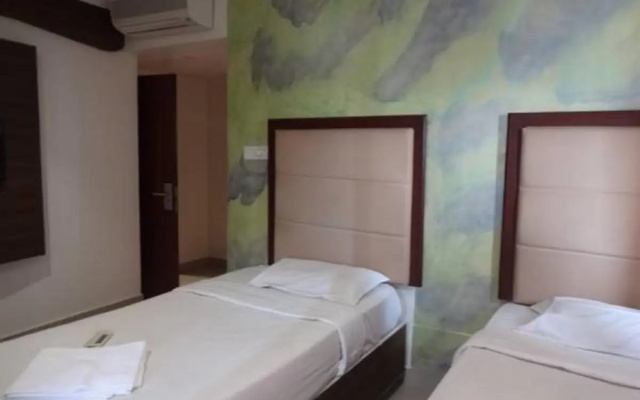 Hotel Templecity Dreamz Inn